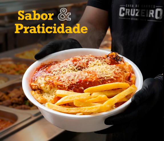 Marmitex Executivo da Casa de Carnes Cruzeiro com parmegiana e batatas fritas — Sabor & Praticidade